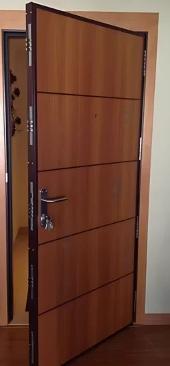 Fábrica número 1 en puertas de seguridad en Bogotá - NojaDigital